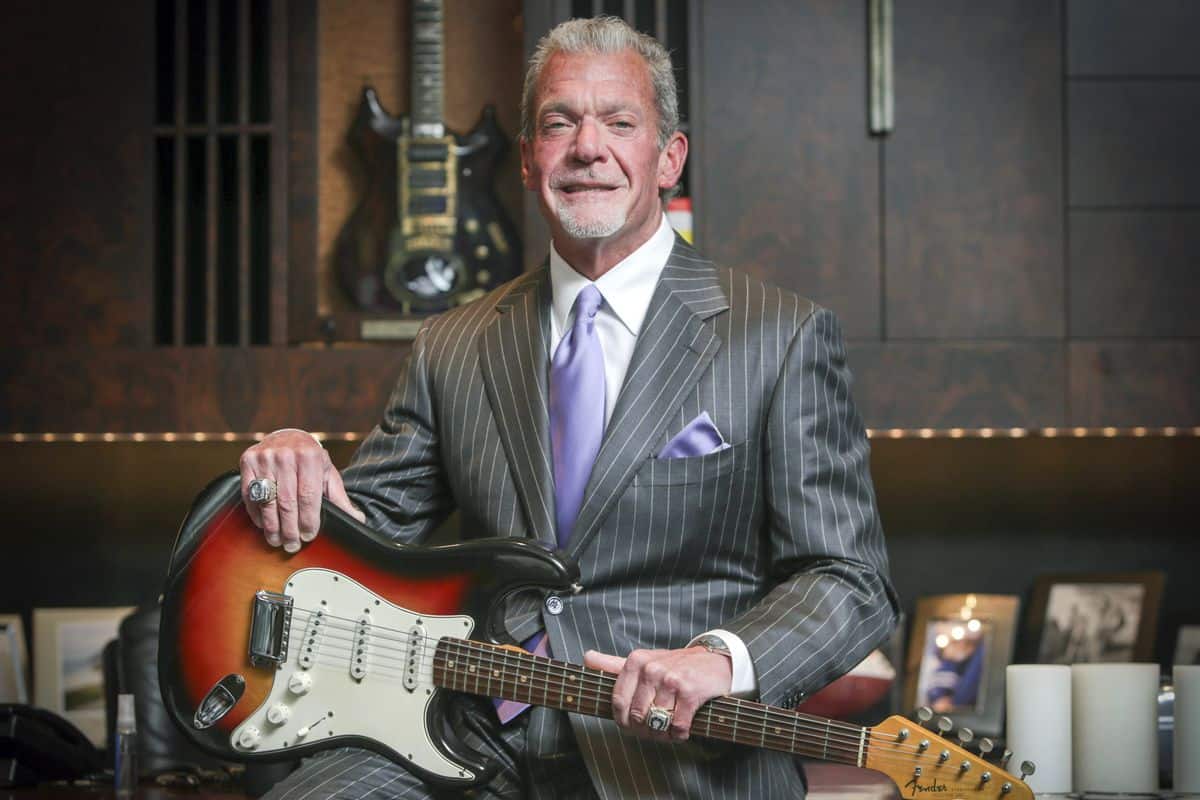 Colts Owner Jim Irsay Offers to Send 4 Bengals Fans to Super Bowl