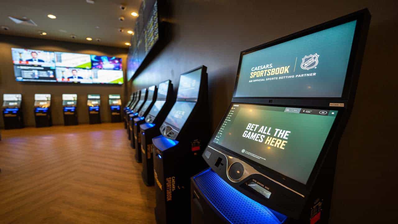 Kansas City Chiefs on X: The King of Sportsbook is now live in Kansas 